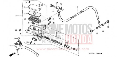 MAITRE-CYLINDRE VFR800A2 de 2002